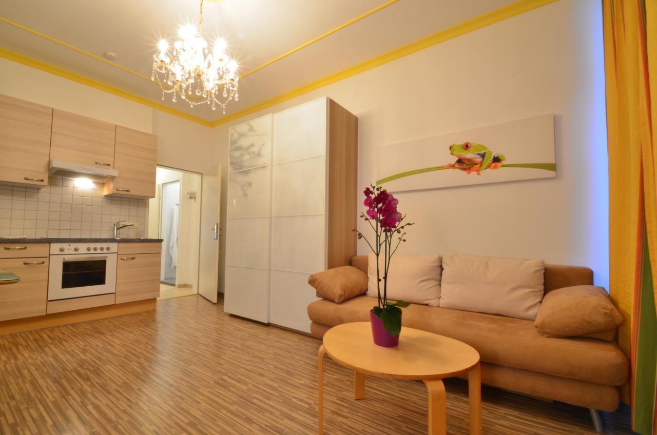 Ajo - Messe Flat - Self-check-in Aparthotel 3*
